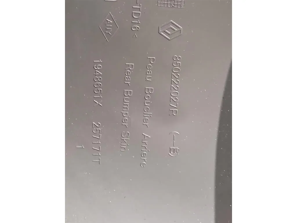 Paraurti POST 850222027R Dacia Duster II 2018