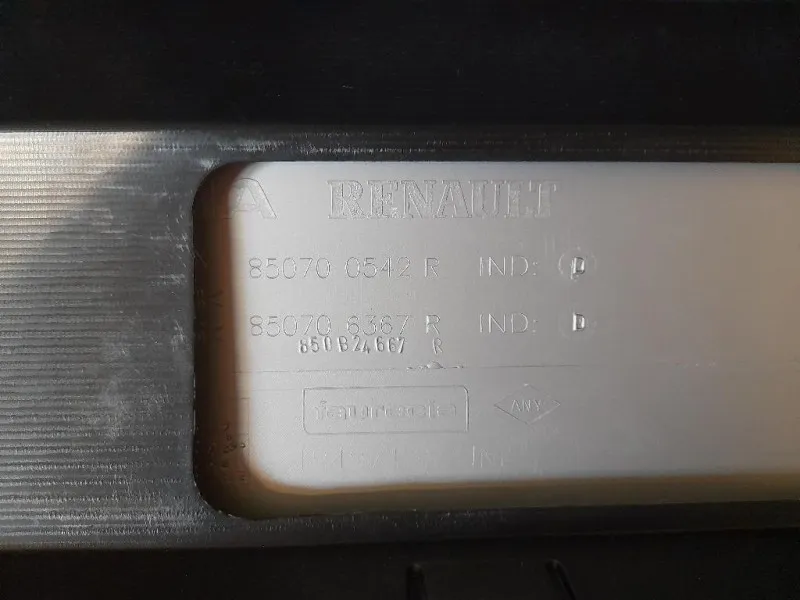 Paraurti POST 850222027R Dacia Duster II 2018