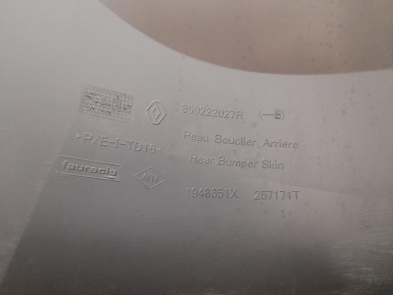 Paraurti POST 850222027R Dacia Duster II 2018