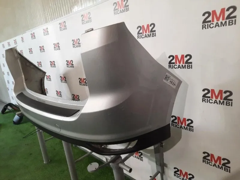 Paraurti POST AM5117K823 Ford C-max III 2011