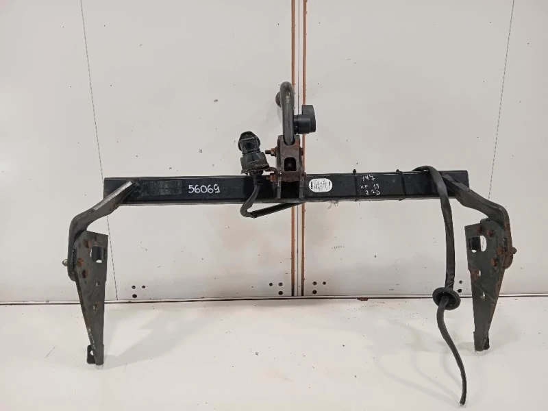 Gancio DI Traino POST GANCIO DI TRAINO POST Jaguar XF I 2011