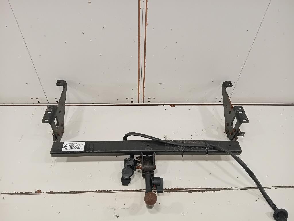 Gancio DI Traino POST GANCIO DI TRAINO POST Jaguar XF I 2011