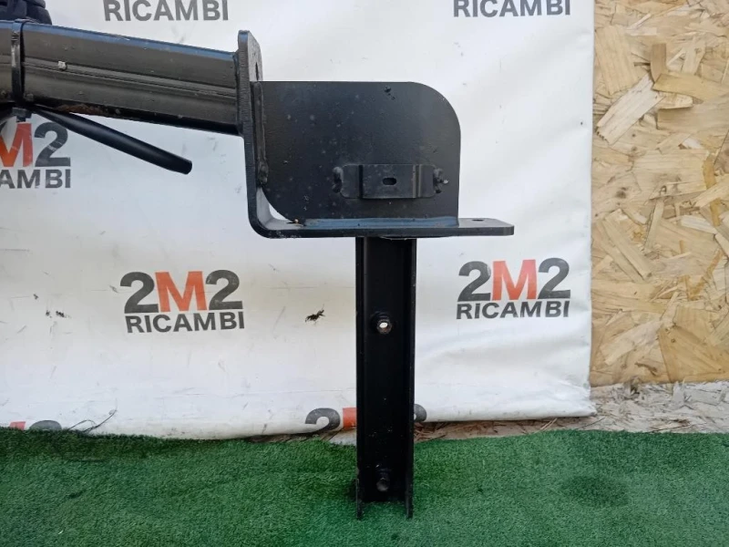 Gancio DI Traino POST 13320746 Opel Zafira C 2012