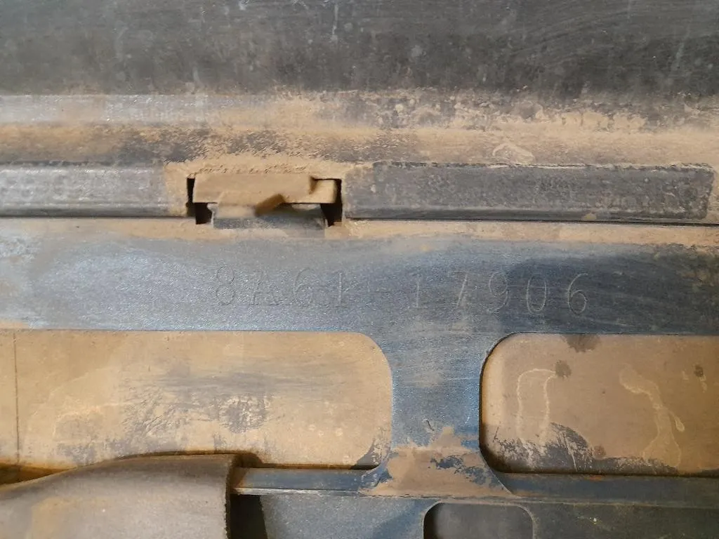 Paraurti POST NUDO 8A6117906A Ford Fiesta VI VAN 2008