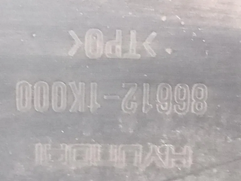 Paraurti POST 86611-1K000 Hyundai IX20 2011