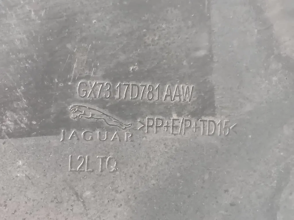 Paraurti POST GX73-17D781-AAW Jaguar XE 2015