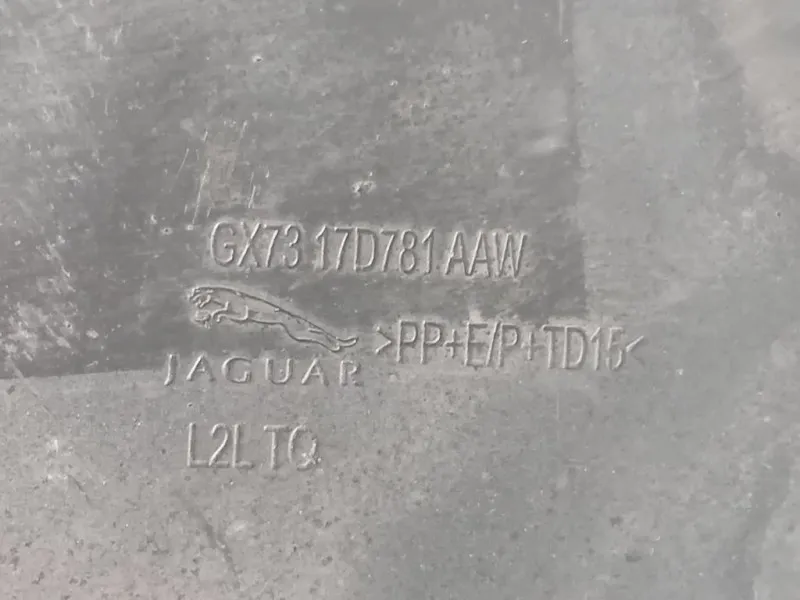 Paraurti POST GX73-17D781-AAW Jaguar XE 2015