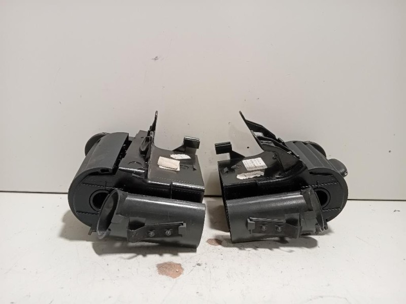 Griglia Condotto ARIA Cruscotto ANT SX A2038302754 A2038300554 Mercedes Classe C W203 2000