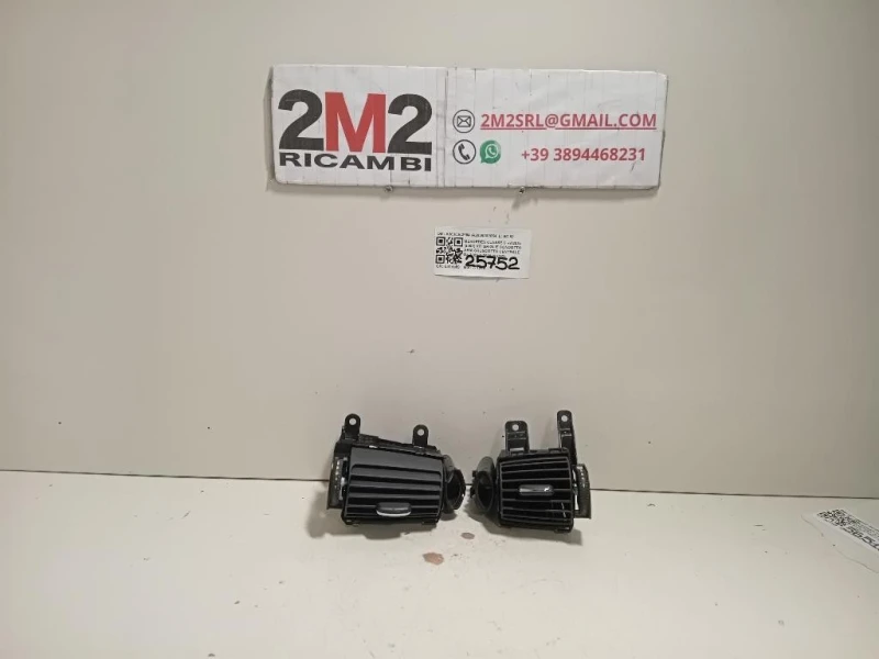 Griglia Condotto ARIA Cruscotto ANT SX A2038302754 A2038300554 Mercedes Classe C W203 2000