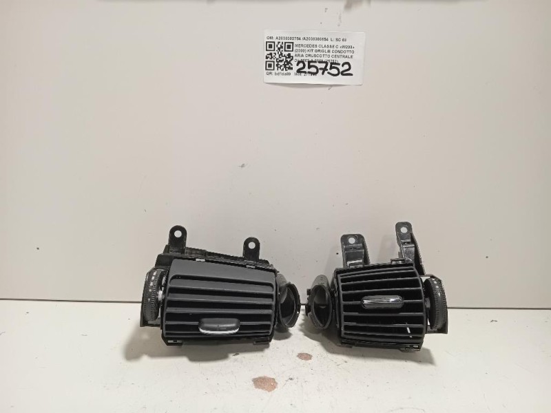 Griglia Condotto ARIA Cruscotto ANT SX A2038302754 A2038300554 Mercedes Classe C W203 2000