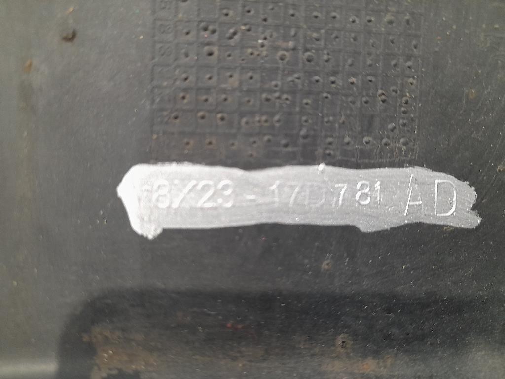 Paraurti POST 8X2317D781AD Jaguar XF I 2008