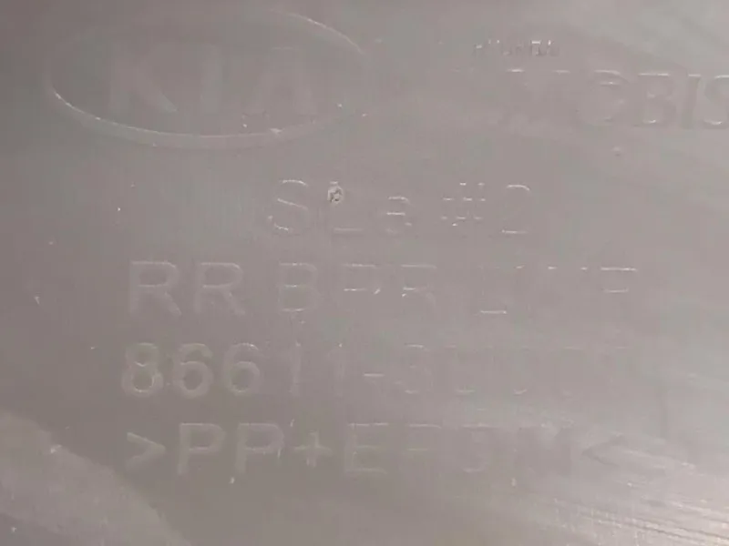 Paraurti POST 86611-3U000 Kia Sportage III 2010