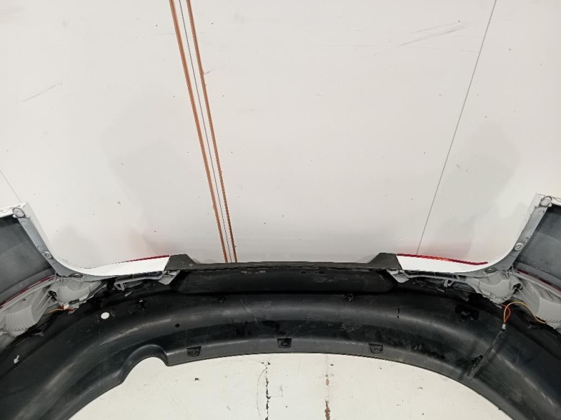 Paraurti POST 86611-3U000 Kia Sportage III 2010