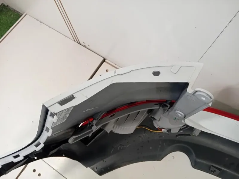 Paraurti POST 866713U000BIJ Kia Sportage III 2010