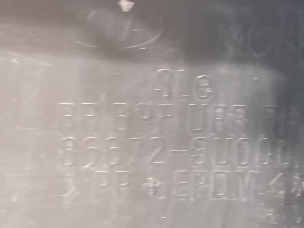 Paraurti POST 86672-3U000 Kia Sportage III 2010