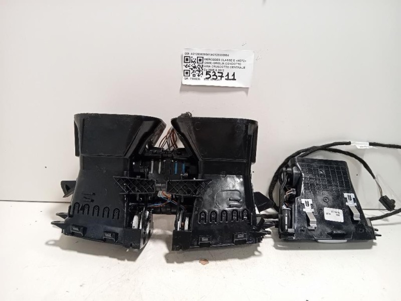 Griglia Condotto ARIA Cruscotto Centrale A21283028541A2128302654 Mercedes Classe E W212 2009
