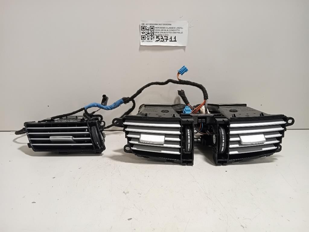 Griglia Condotto ARIA Cruscotto Centrale A21283028541A2128302654 Mercedes Classe E W212 2009