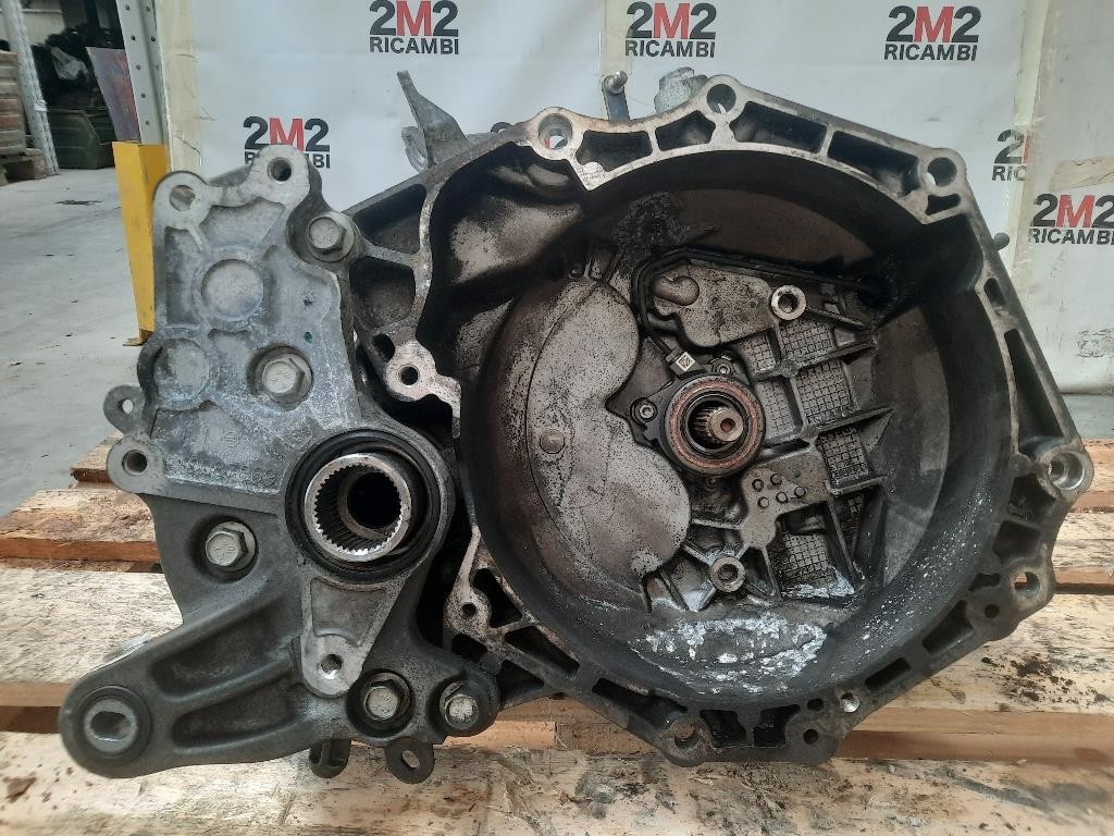 Cambio M7Y 6 MARCE MANUALE 55487439 Opel Mokka 2013