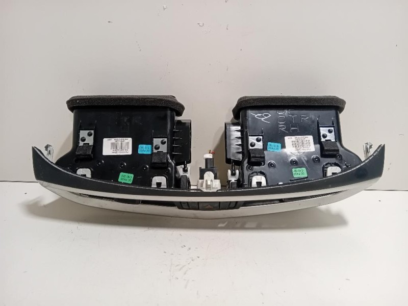 Griglia Condotto ARIA Cruscotto Centrale 687504 Nissan Qashqai II 2014