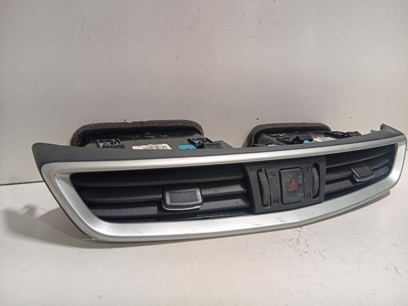 Griglia Condotto ARIA Cruscotto Centrale 687504 Nissan Qashqai II 2014