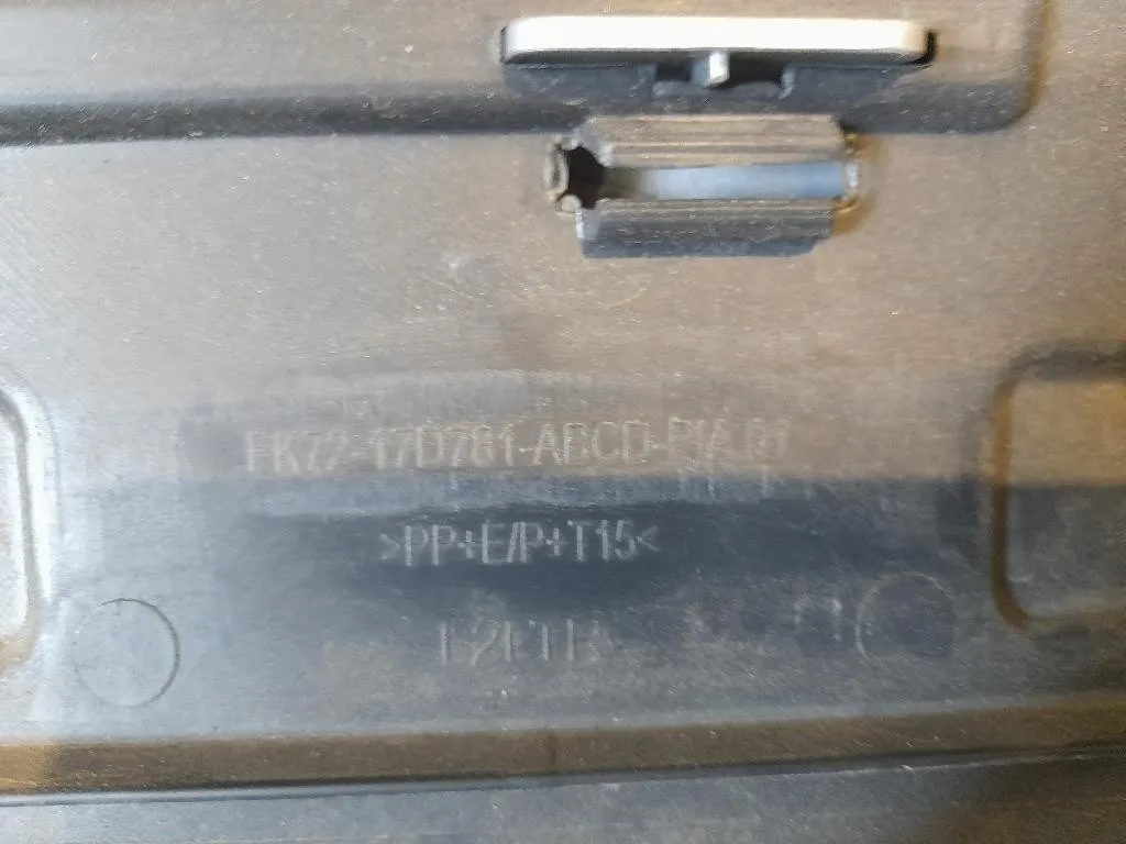 Paraurti POST FK7217926AP Land Rover Discovery V Sport 2015