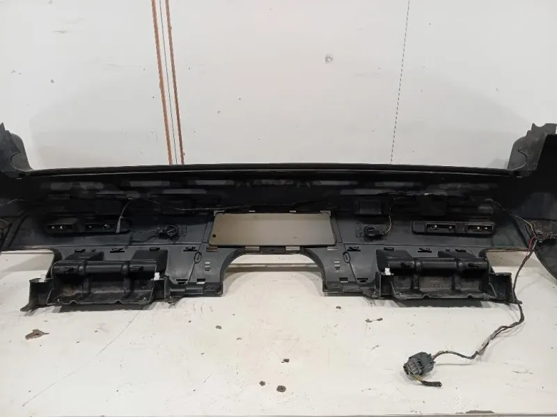 Paraurti POST AH3M-17K835-AA Land Rover Discovery V Sport 2019