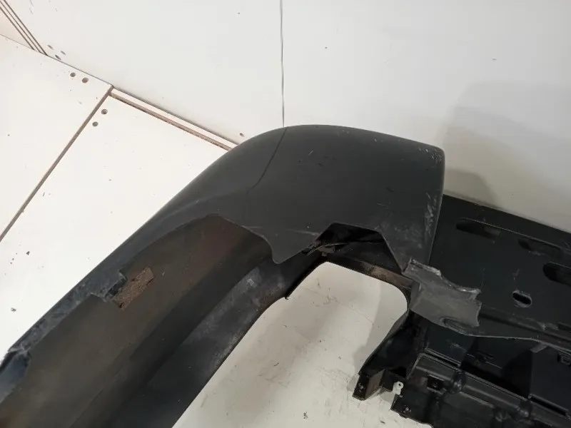 Paraurti POST AH3M-17K835-AA Land Rover Discovery V Sport 2019