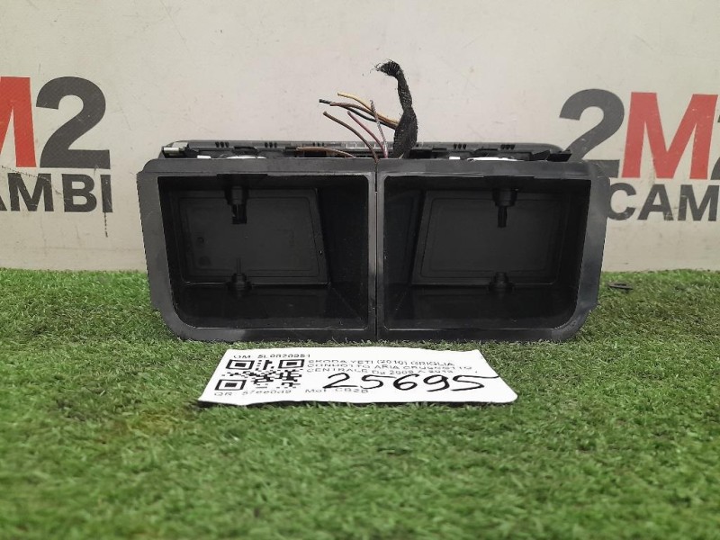 Griglia Condotto ARIA Cruscotto Centrale 5L0820951 Skoda YETI 2010