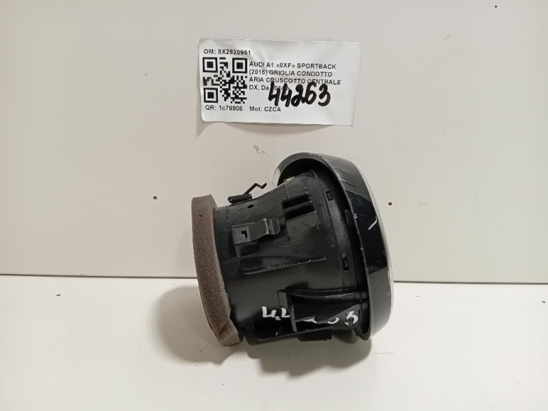 Griglia Condotto ARIA Cruscotto Centrale DX 8X2820951 Audi A1 8XF Sportback 2015