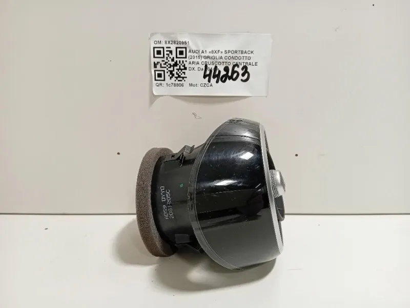 Griglia Condotto ARIA Cruscotto Centrale DX 8X2820951 Audi A1 8XF Sportback 2015