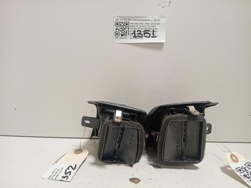 Griglia Condotto ARIA Cruscotto Centrale DX F55 MINI ONE 64229265406 Mini MINI ONE F55 2014