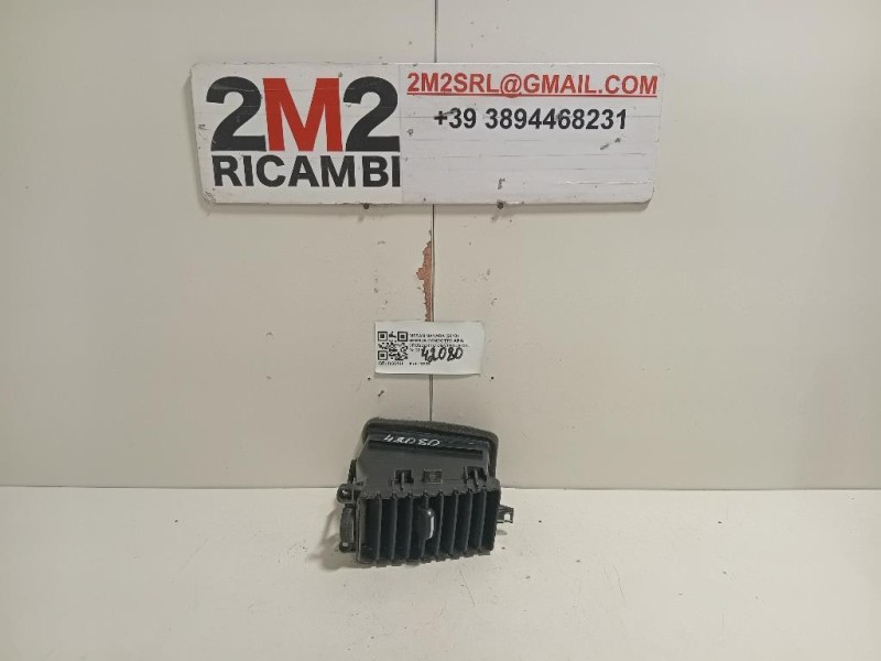 Griglia Condotto ARIA Cruscotto Centrale DX 68750-4X00A Nissan Navara 2010