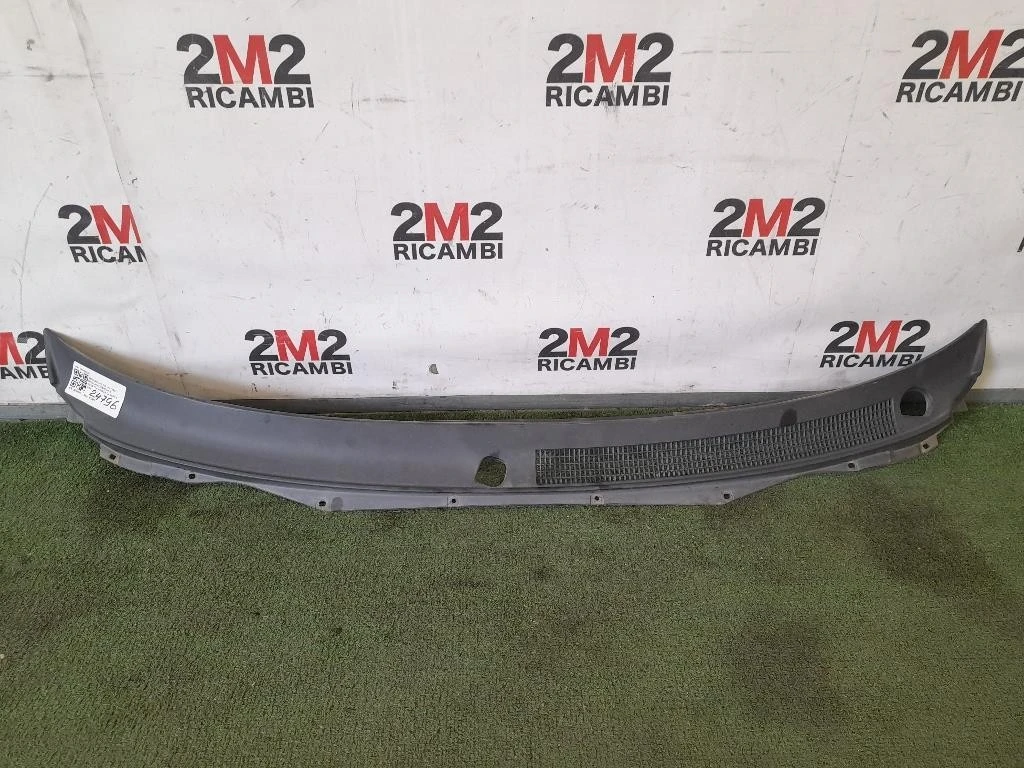 Griglia Copertura Cunetta Acqua MR109226 Mitsubishi L200 II 1997