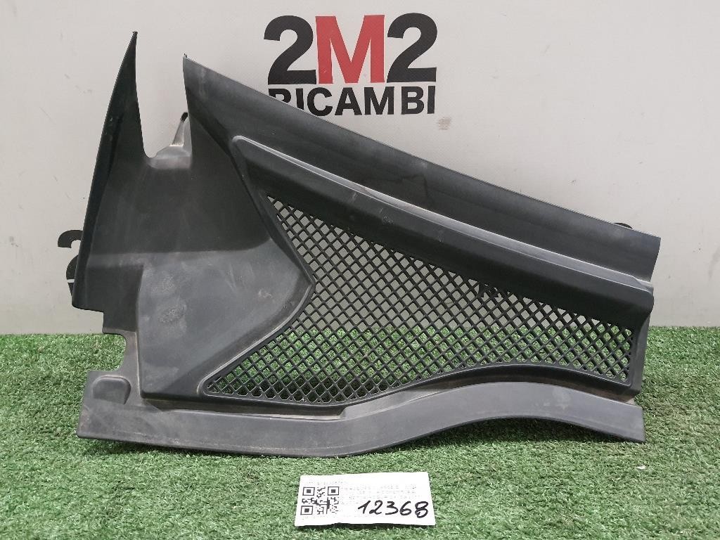 Griglia Copertura Cunetta Acqua DX A2468350600 DX Mercedes Classe B W246 2012