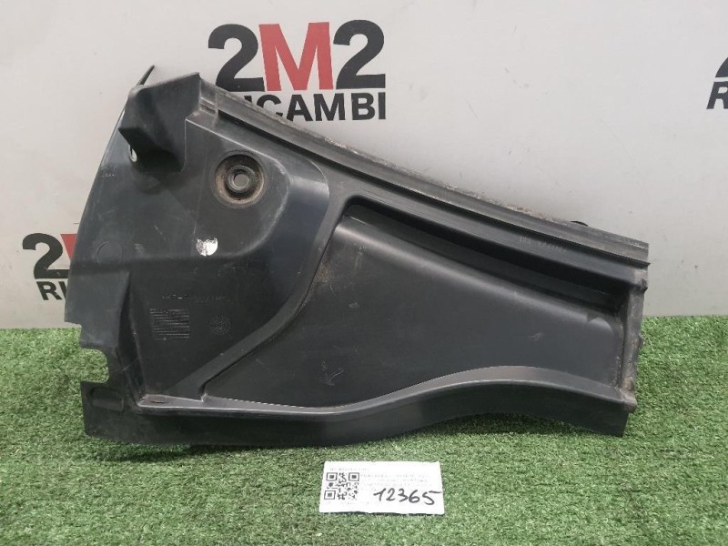Griglia Copertura Cunetta Acqua SX A2468300700 Mercedes Classe B W246 2012