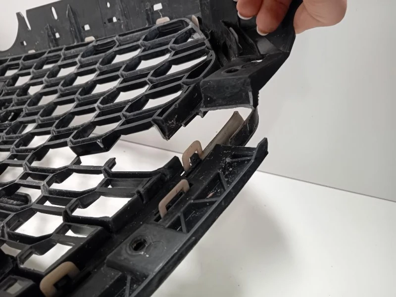 Griglia DI Ventilazione Paraurti ANT GRIGLIA DI VENTILAZIONE PARAURTI ANT Audi A4 8W2 2015