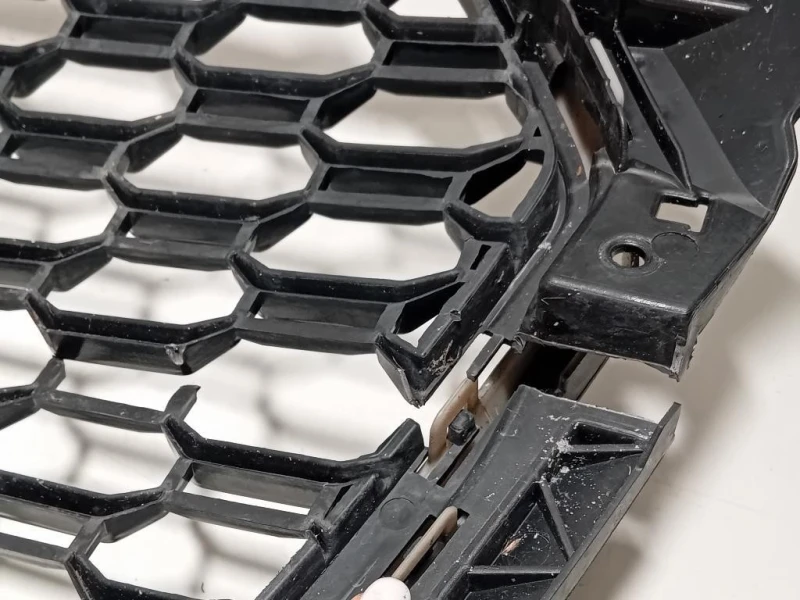 Griglia DI Ventilazione Paraurti ANT GRIGLIA DI VENTILAZIONE PARAURTI ANT Audi A4 8W2 2015
