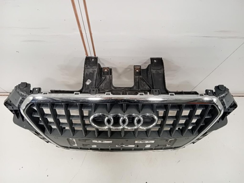 Griglia DI Ventilazione Paraurti ANT 8U0853651 Audi Q3 8UB 2012