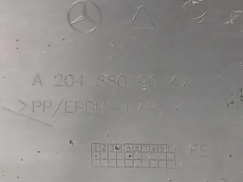 Paraurti POST A2048809047 Mercedes Classe C W204 2011