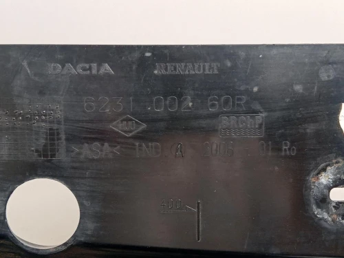 Griglia DI Ventilazione Paraurti ANT GRIGLIA DI VENTILAZIONE PARAURTI ANT Dacia Duster I 2014