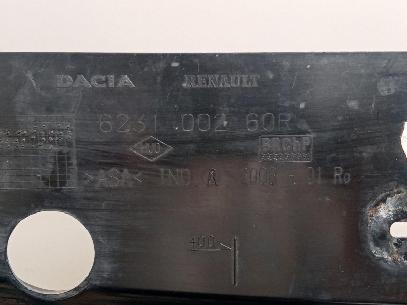 Griglia DI Ventilazione Paraurti ANT GRIGLIA DI VENTILAZIONE PARAURTI ANT Dacia Duster I 2014