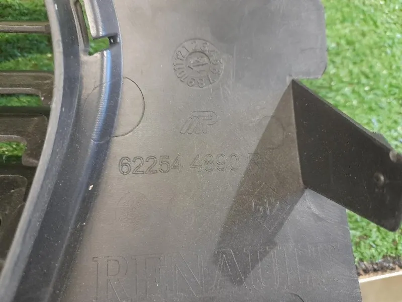 Griglia DI Ventilazione Paraurti ANT 622544890R Dacia Duster II 2018