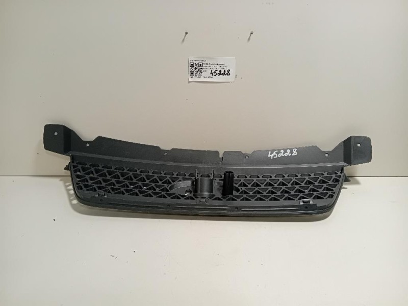 Griglia DI Ventilazione Paraurti ANT 6M5Y-8138-A Ford Focus II 2005