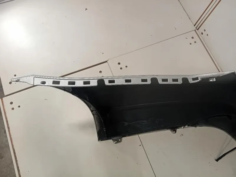 Paraurti POST A2128850225 Mercedes Classe E W212 2009