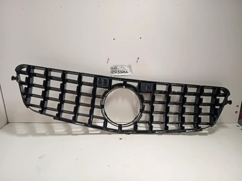 Griglia DI Ventilazione Paraurti ANT GRIGLIA DI VENTILAZIONE PARAURTI ANT Mercedes Classe C W204 2011