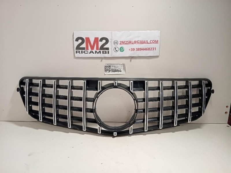 Griglia DI Ventilazione Paraurti ANT GRIGLIA DI VENTILAZIONE PARAURTI ANT Mercedes Classe C W204 2011