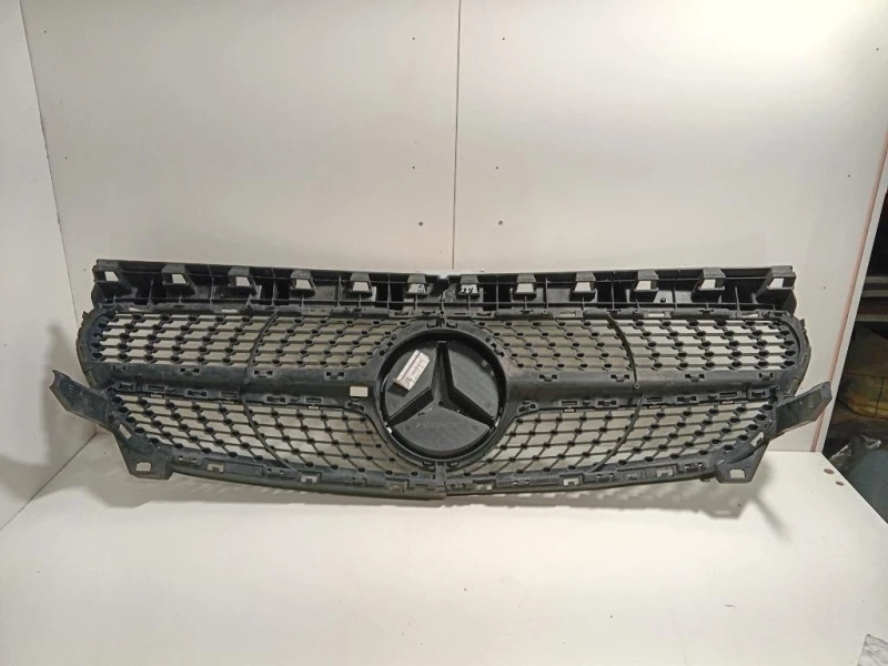 Griglia DI Ventilazione Paraurti ANT A0008880060 Mercedes Classe CLA C117 2016