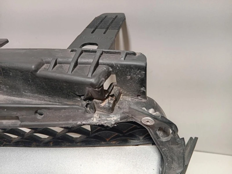 Griglia DI Ventilazione Paraurti ANT A2128850822 Mercedes Classe E W212 2013