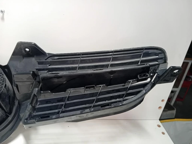 Griglia DI Ventilazione Paraurti ANT A1718850123 Mercedes Classe SLK R171 2004