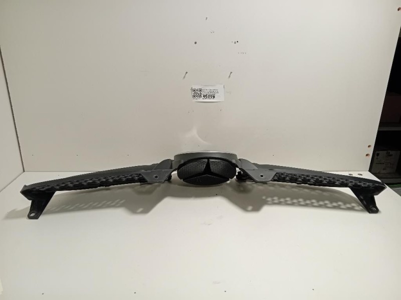 Griglia DI Ventilazione Paraurti ANT GRIGLIA DI VENTILAZIONE PARAURTI ANT Mercedes Classe SLK R171 2004